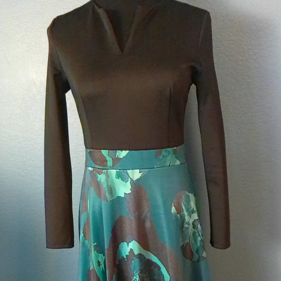 Beautiful Full-length Dress. Never worn. Only $9! - Picture 1 of 3